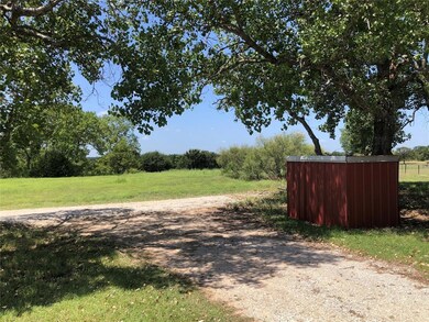 2292 County Road 4360, Boyd, TX 76023 - photo 3