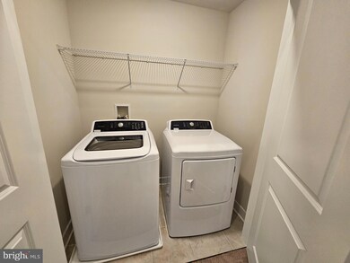 2428 Woodlands Rd, Woodlawn, MD 21244 - photo 4