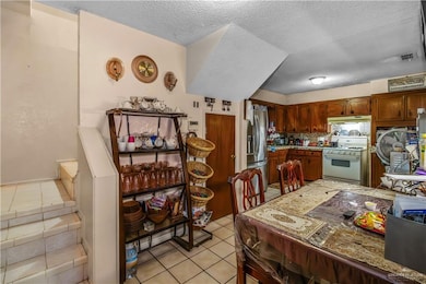 1000 N Mayberry Blvd, Alton, TX 78573 - photo 6