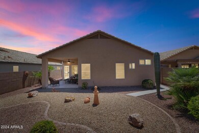 10352 W Potter Dr-large-022-017-10352 W