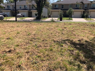 812 S 6th St, Bonham, TX 75418 - photo 3