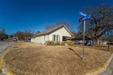 322 W Russell St, Weatherford, TX 76086 - photo 2