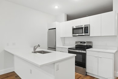 199 E Post Rd unit 205, White Plains, NY 10601 - photo 4