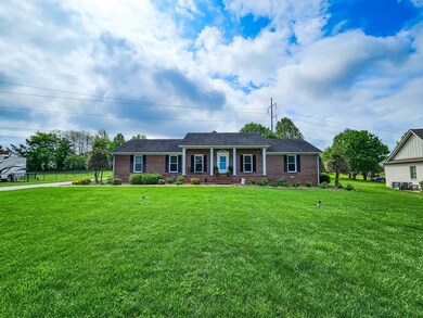 102 Megan Cir, Shelbyville, TN 37160 - photo 3