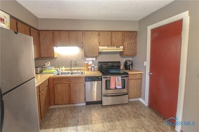 606 Wilson St, Genoa, OH 43430 - photo 3