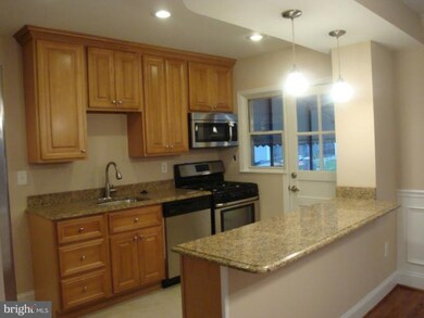 2128 Firethorn Rd, Middle River, MD 21220 - photo 5