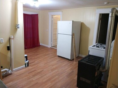114 Main St unit 2R, South Grafton, MA 01560 - photo 3