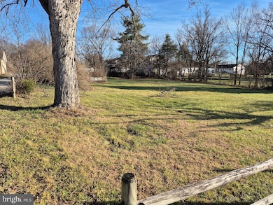 10167 Winchester Ave, Bunker Hill, WV 25413 - photo 3