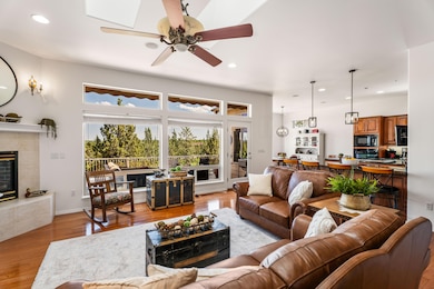 12-Living Room