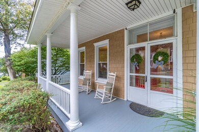 121 Maple Ave-4