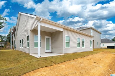 2237 Headrick Rd, Bessemer, AL 35022 - photo 4