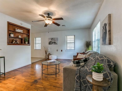 416 S 3rd St, Noble, OK 73068 - photo 3