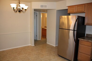 1050 S Stapley Dr unit 8, Mesa, AZ 85204 - photo 3