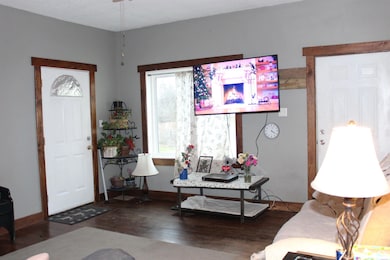 12279 S Docking Rd, Burlingame, KS 66413 - photo 4