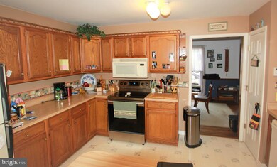 6422 Sugar Maple Ct, Fredericksburg, VA 22407 - photo 3