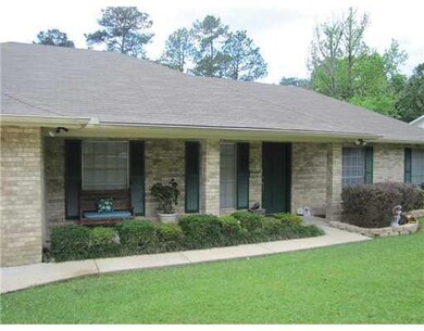 628 Fendler Pkwy, Pineville, LA 71360 - photo 2