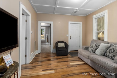 918 Lafayette Ave NE, Grand Rapids, MI 49503 - photo 3