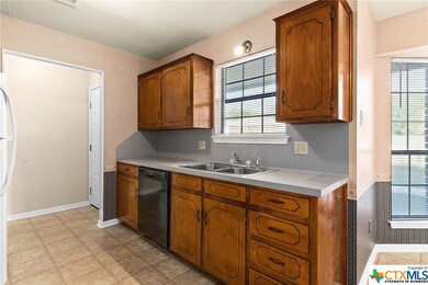 2606 Phyllis Dr, Copperas Cove, TX 76522 - photo 5