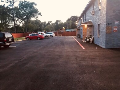 8717 Spaulding St unit 8, Houston, TX 77016 - photo 5