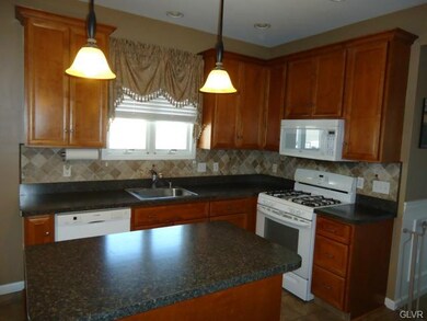 1091 Morning Star Dr, Allentown, PA 18106 - photo 7