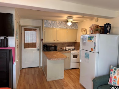 56821 Nc Highway 12 unit 32, Hatteras, NC 27943 - photo 7