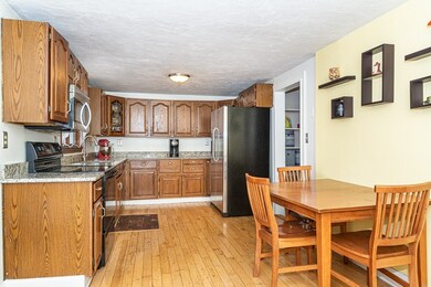 81 Hillcrest Ave, Methuen, MA 01844 - photo 7