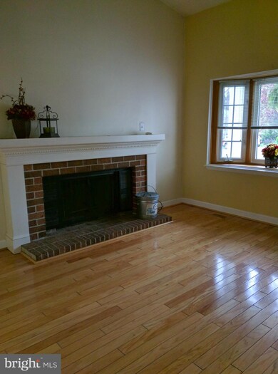 9309 Beowulf Cir, Rosedale, MD 21237 - photo 6