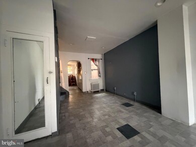 318 S 11th St, Reading, PA 19602 - photo 4