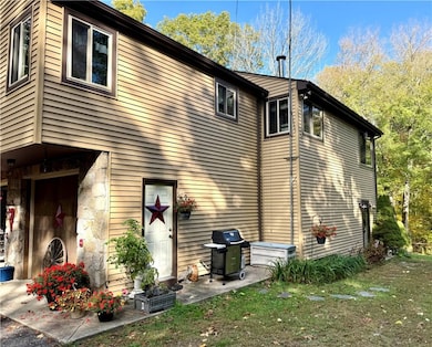 550 Twin Brook Ln, Coventry, RI 02816 - photo 3