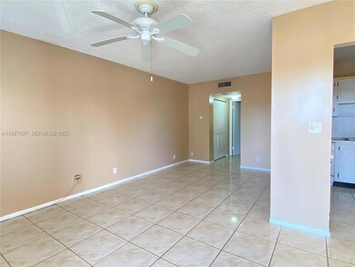 6289 Lear Dr unit 306, Lake Worth, FL 33462 - photo 4
