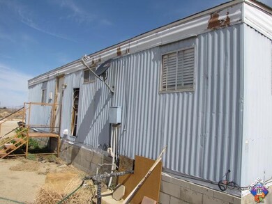 6672 Holiday Ave, Rosamond, CA 93560 - photo 2