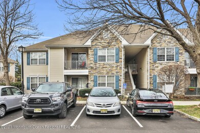 232 Wedgewood Cir, Belford, NJ 07718 - photo 2