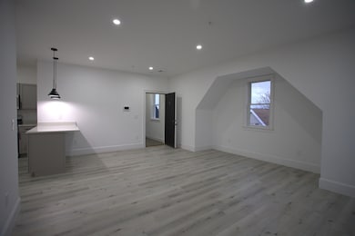 8 Oakhurst St unit 6, Dorchester Center, MA 02124 - photo 3