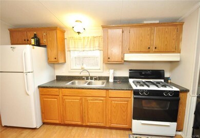 152 Laurel Rd E, Covington Township, PA 18444 - photo 4