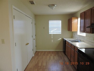 512 Howard Dr, Oklahoma City, OK 73115 - photo 4