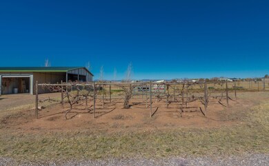 1050 W Ranch House Rd, Paulden, AZ 86334 - photo 5