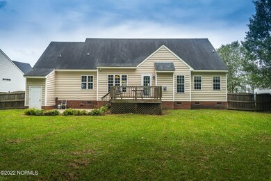 806 Edenbrook Dr, Winterville, NC 28590 - photo 3