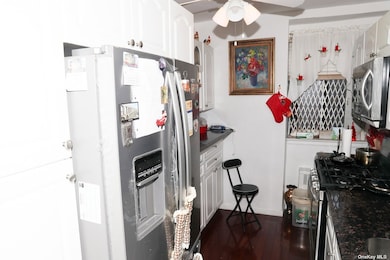 8730 204th St unit A61, Hollis, NY 11423 - photo 4