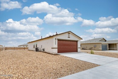 14596 Mescal Bean Ct, Horizon City, TX 79928 - photo 2