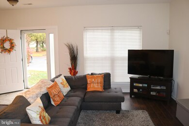 2015 Cramer Point Ct, Odenton, MD 21113 - photo 2