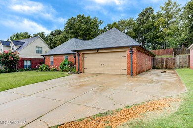 exterior front 003_2048px