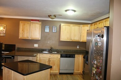 46 Reed St unit B, Worcester, MA 01602 - photo 4