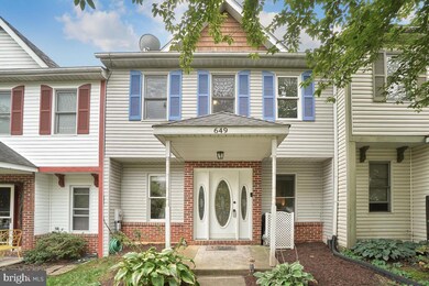 649 Knightsbridge Dr, Hagerstown, MD 21740 - photo 2