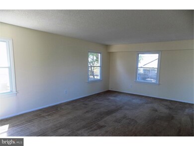 26 Belmont Ln, Willingboro, NJ 08046 - photo 4