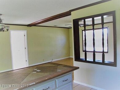 From kitchen towards lr