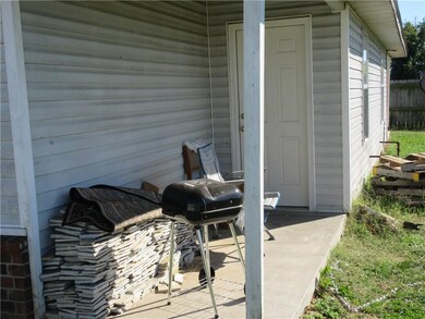 3232B Twin County St, Springdale, AR 72764 - photo 4