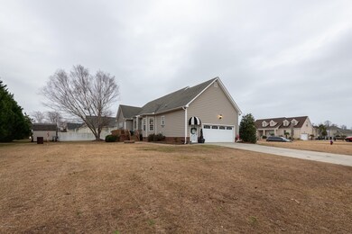 418 Milton Dr, Winterville, NC 28590 - photo 4