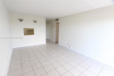 4550 NW 9th St unit 604E, Miami, FL 33126 - photo 4