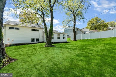 1110 Plover Dr, Halethorpe, MD 21227 - photo 5