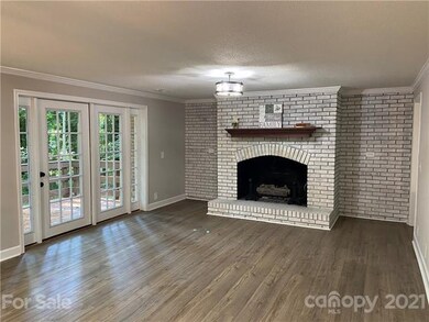 2609 Caroline St, Statesville, NC 28625 - photo 2